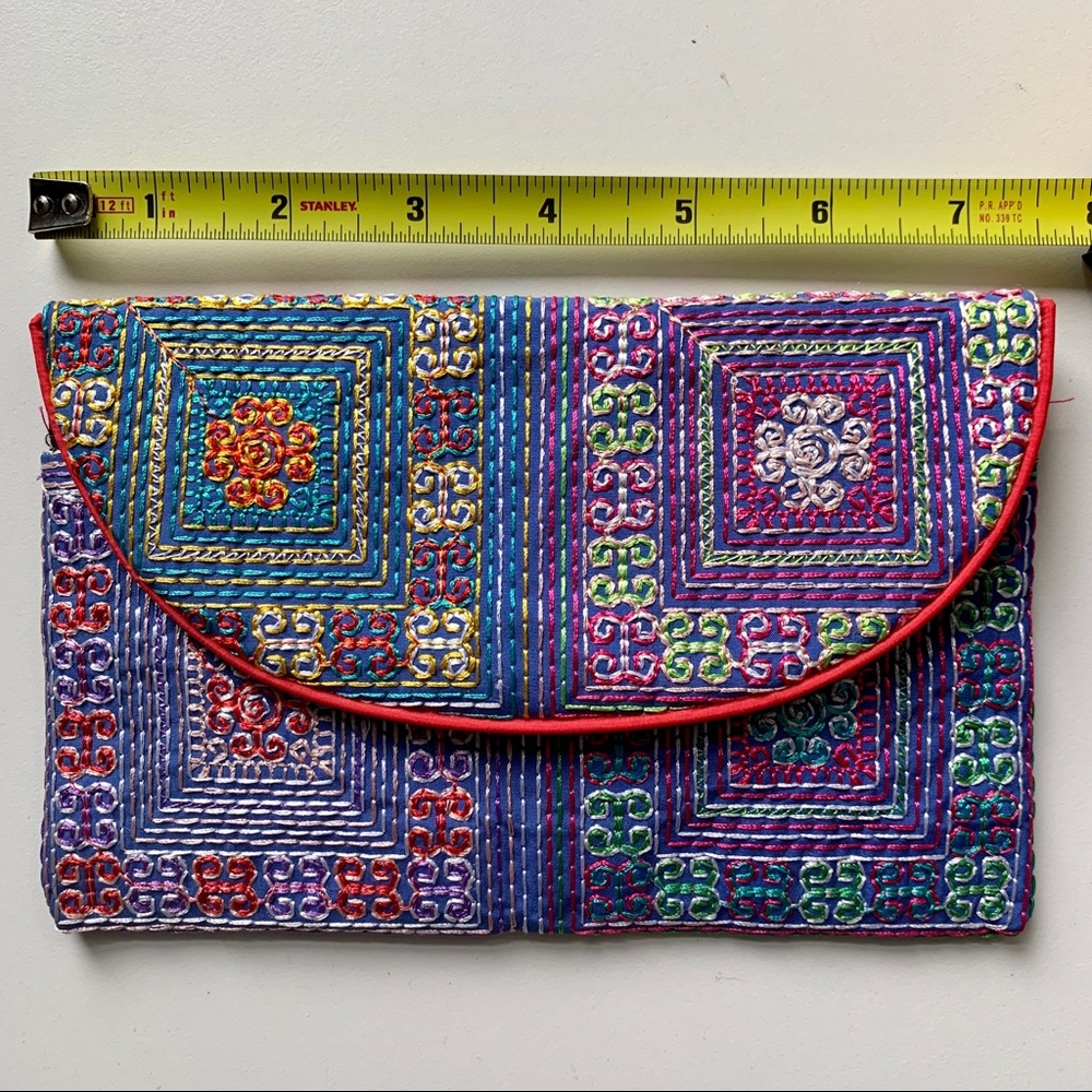 Embroidered Wallet - Picture 4 of 7